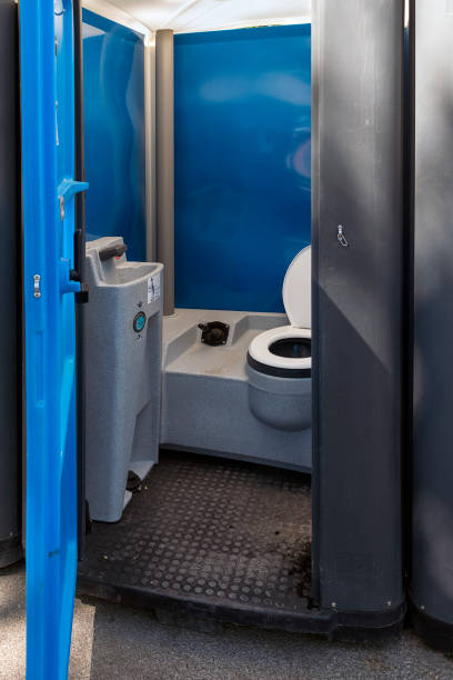 Best Luxury portable toilet rental  in Loyalhanna, PA